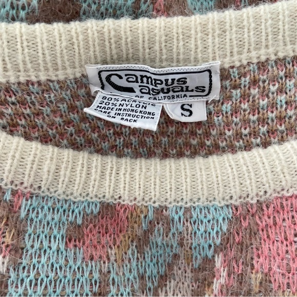 Vintage 1970s Campus Casuals floral knit sweater - Picture 5 of 6